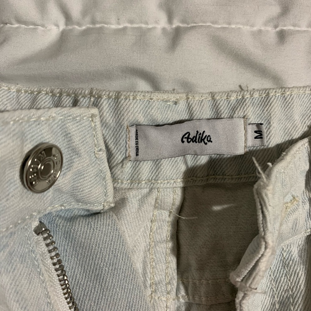Jeans - Picture 4 of 4